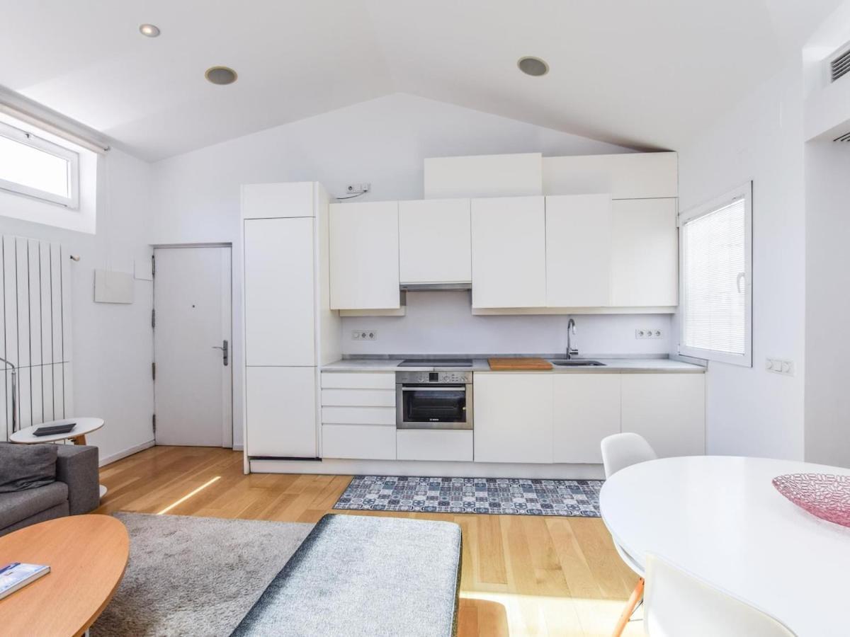 Apartamento De Diseno De Lujo En Lavapies Alquiler Temporal Madrid Eksteriør billede