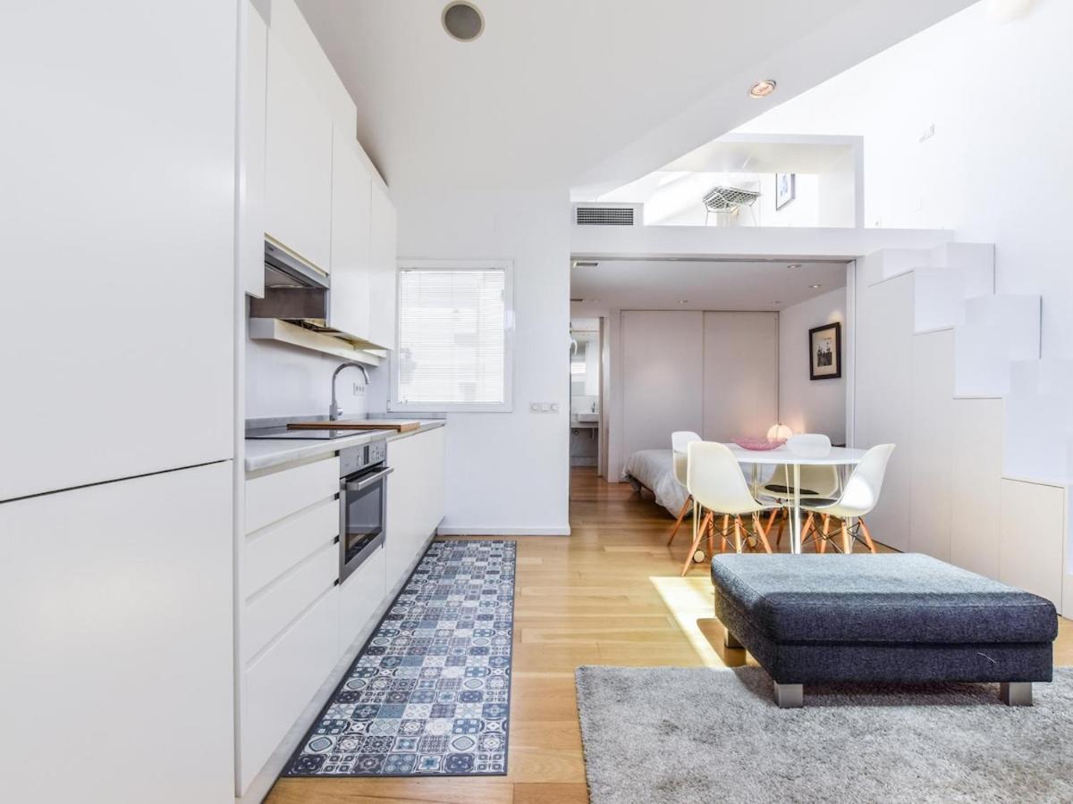 Apartamento De Diseno De Lujo En Lavapies Alquiler Temporal Madrid Eksteriør billede