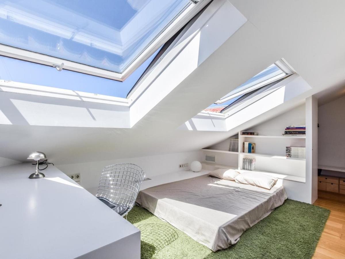Apartamento De Diseno De Lujo En Lavapies Alquiler Temporal Madrid Eksteriør billede